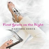 First Grave on the Right (Charley Davidson #1) by Darynda Jones